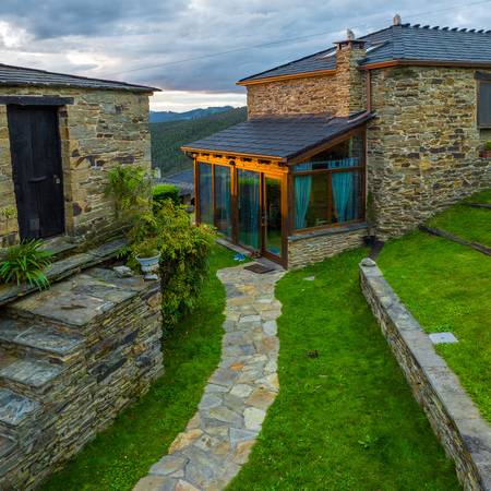 Lar de Vies- Las Villas