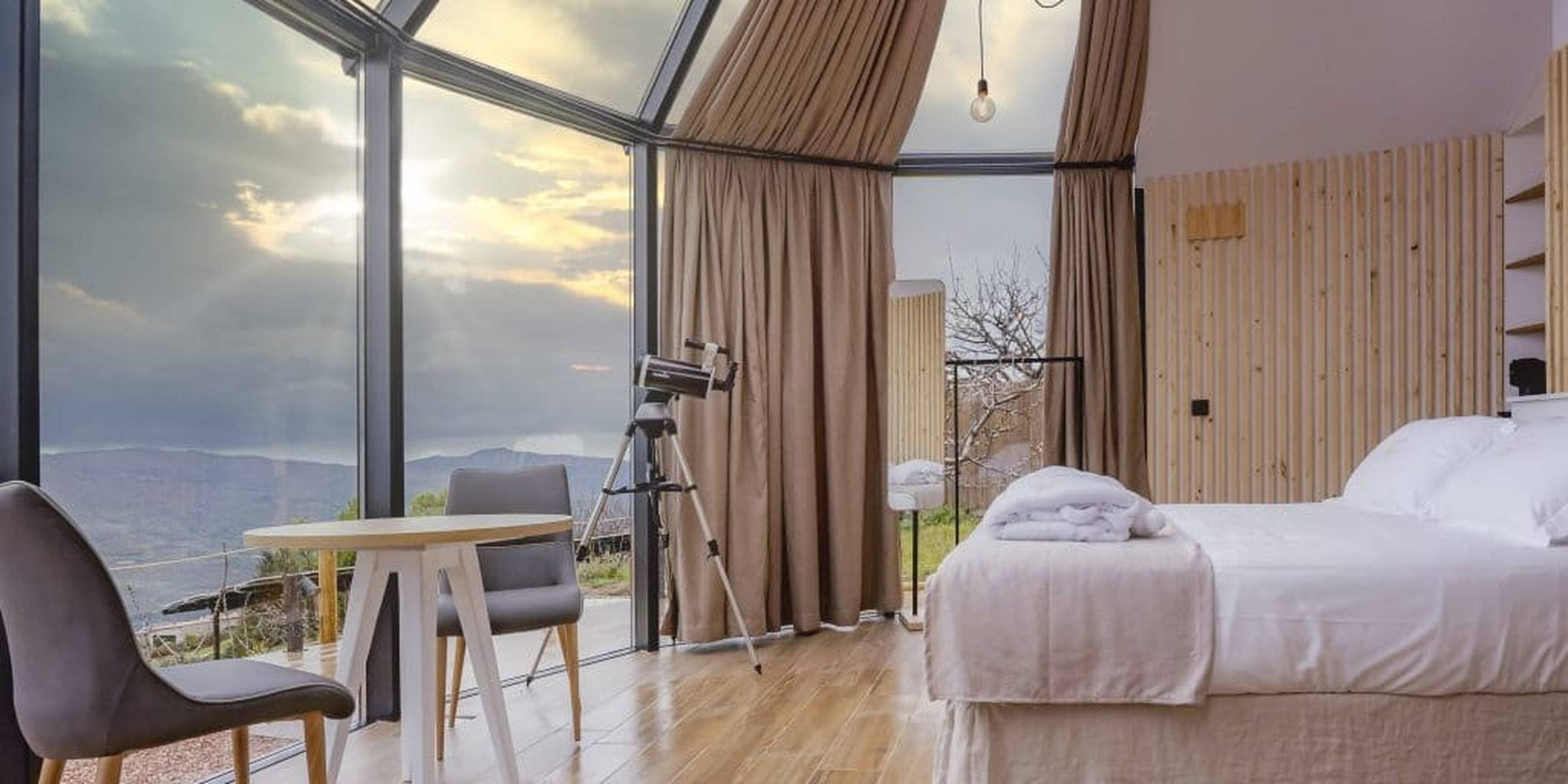 Escapadas Solo Adultos: Relájate y Vive un Romance en la Naturaleza