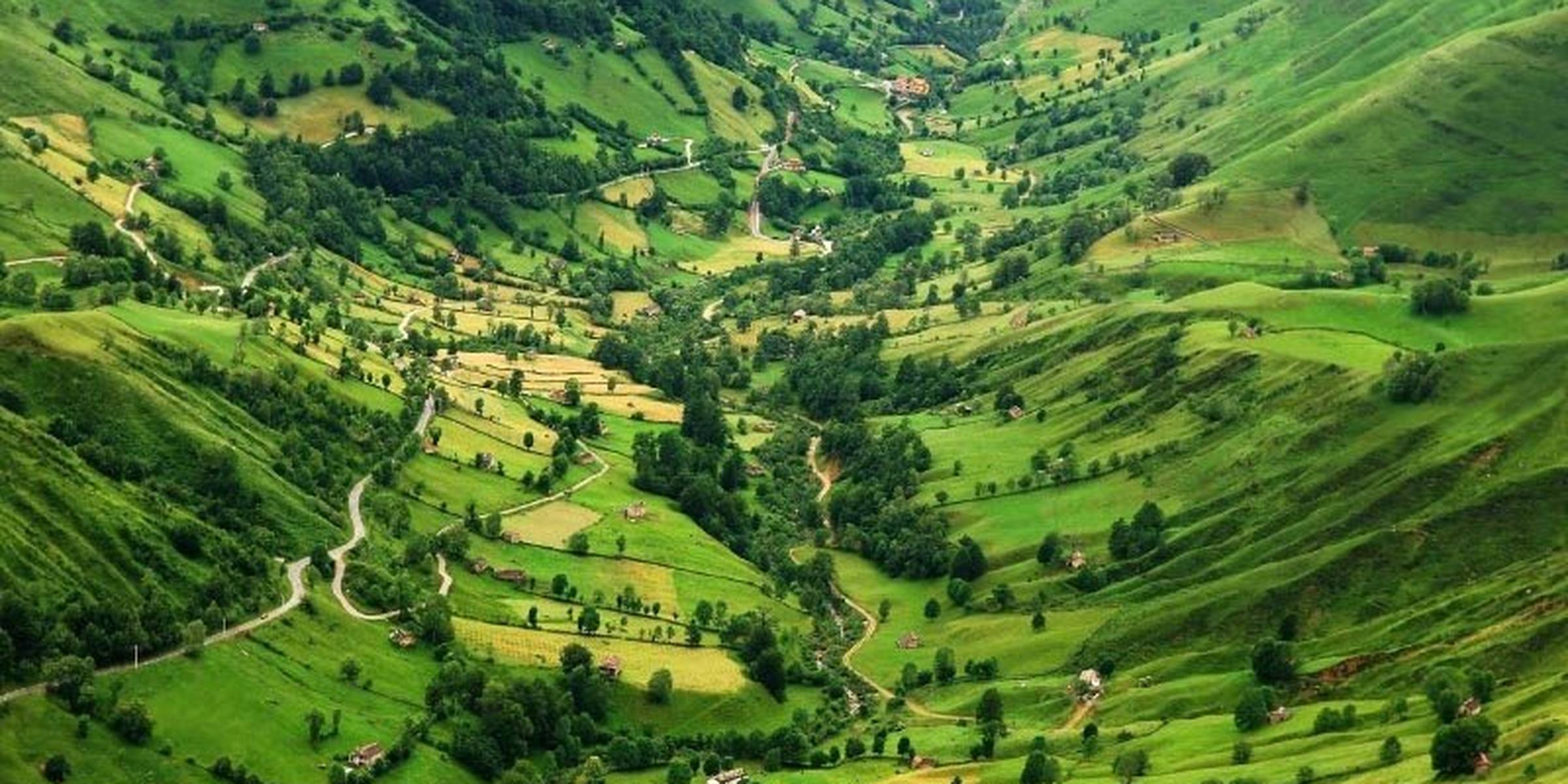 Valles Pasiegos: Naturaleza, Tradición y Escapadas Auténticas en Cantabria