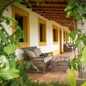 Apartamento triple con cocina
