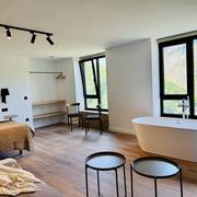 Suite deluxe con bañera