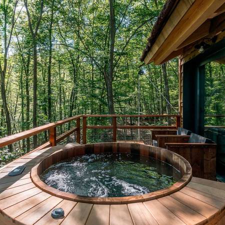 Noche en cabaña en los árboles con jacuzzi y desayuno- Experiencia personalizable para dos