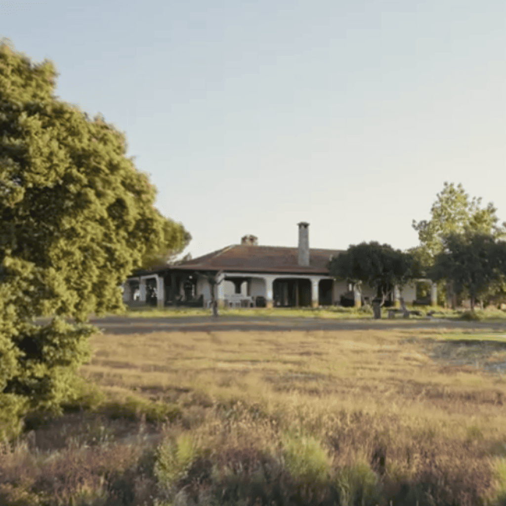 Un Lodge ecológico, en Salamanca, desde el que vivir la Berrea
