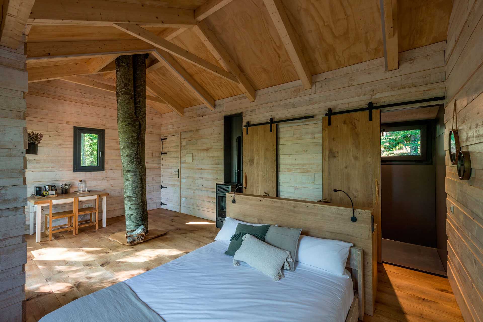 Noche en cabaña en los árboles con jacuzzi y desayuno- Experiencia personalizable para dos - Imagen 1