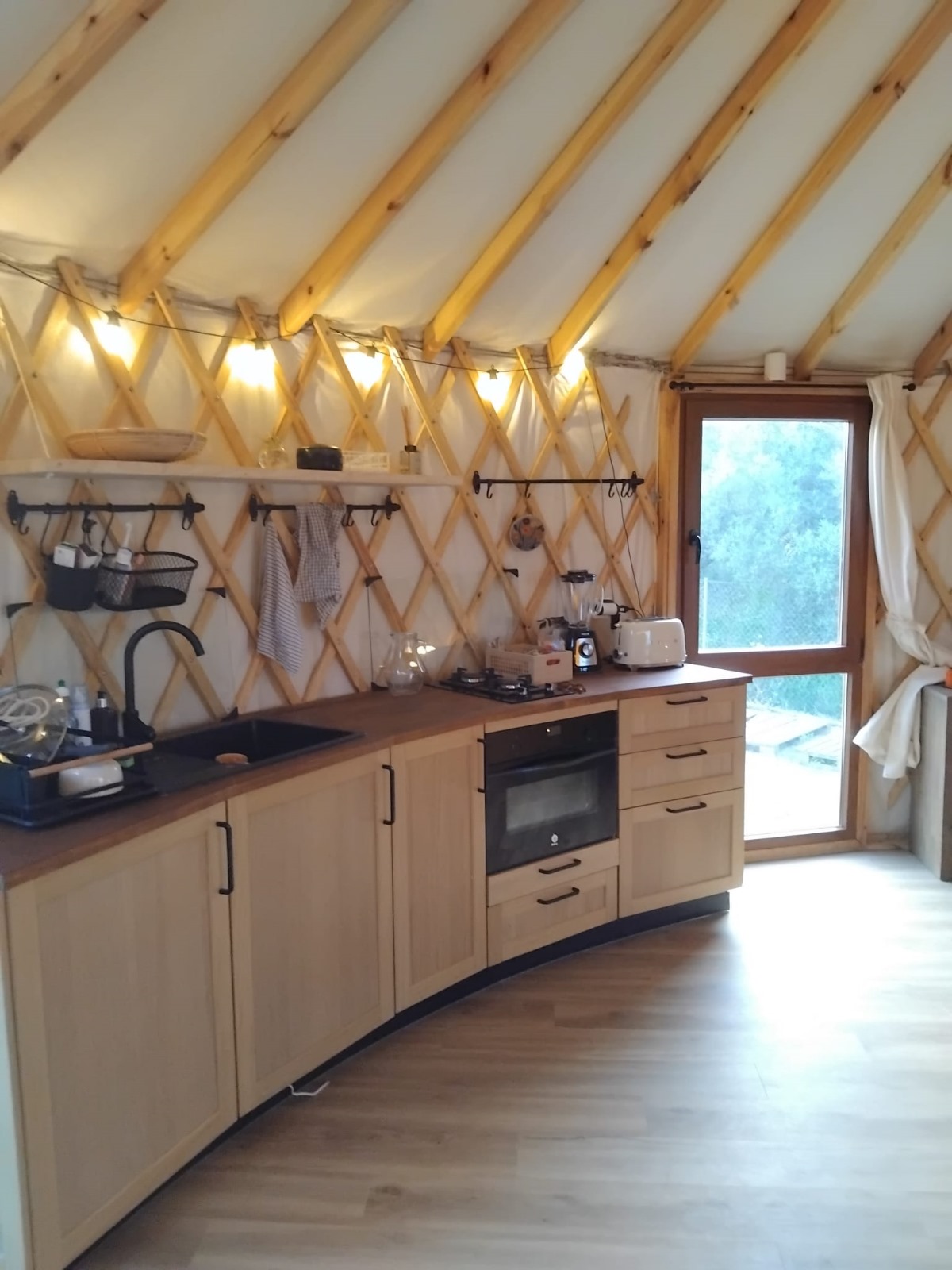 Yurta para Glamping Familiar - Imagen 9